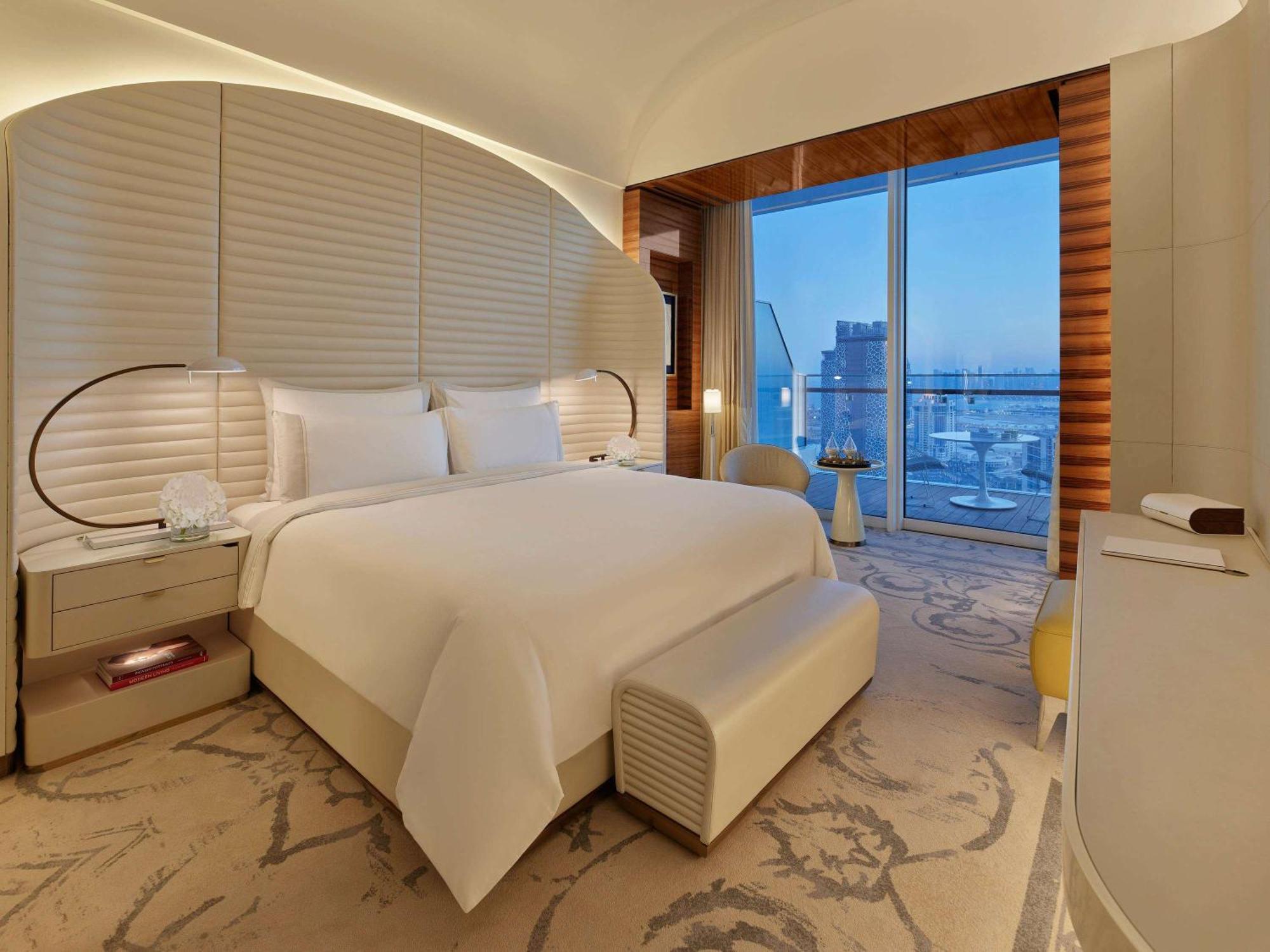 Fairmont Doha 5*
